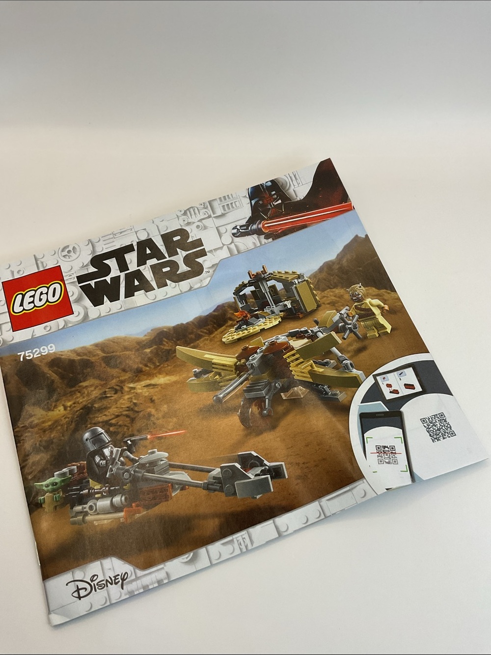 LEGO 75299 Star Wars Trouble on Tatooine Set - Gray, Tan, Brown & Black - Picture 5 of 6
